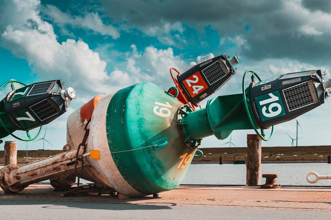 navigational aid (ATON) out of water