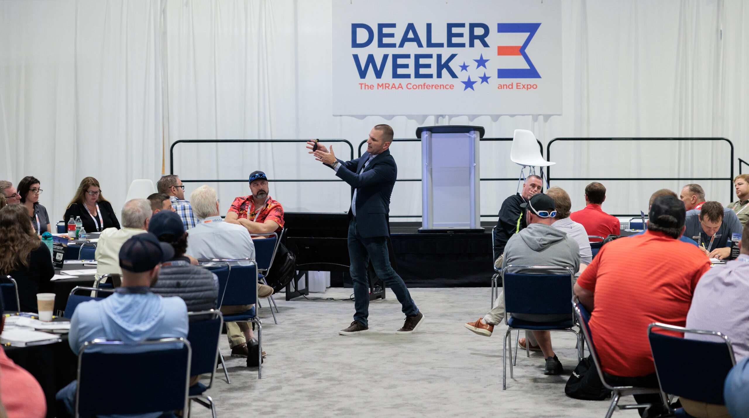 marcus sheridan presenting at dealer week